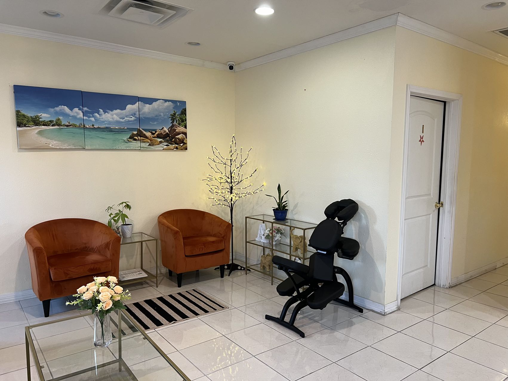 Luna Massage gallery image